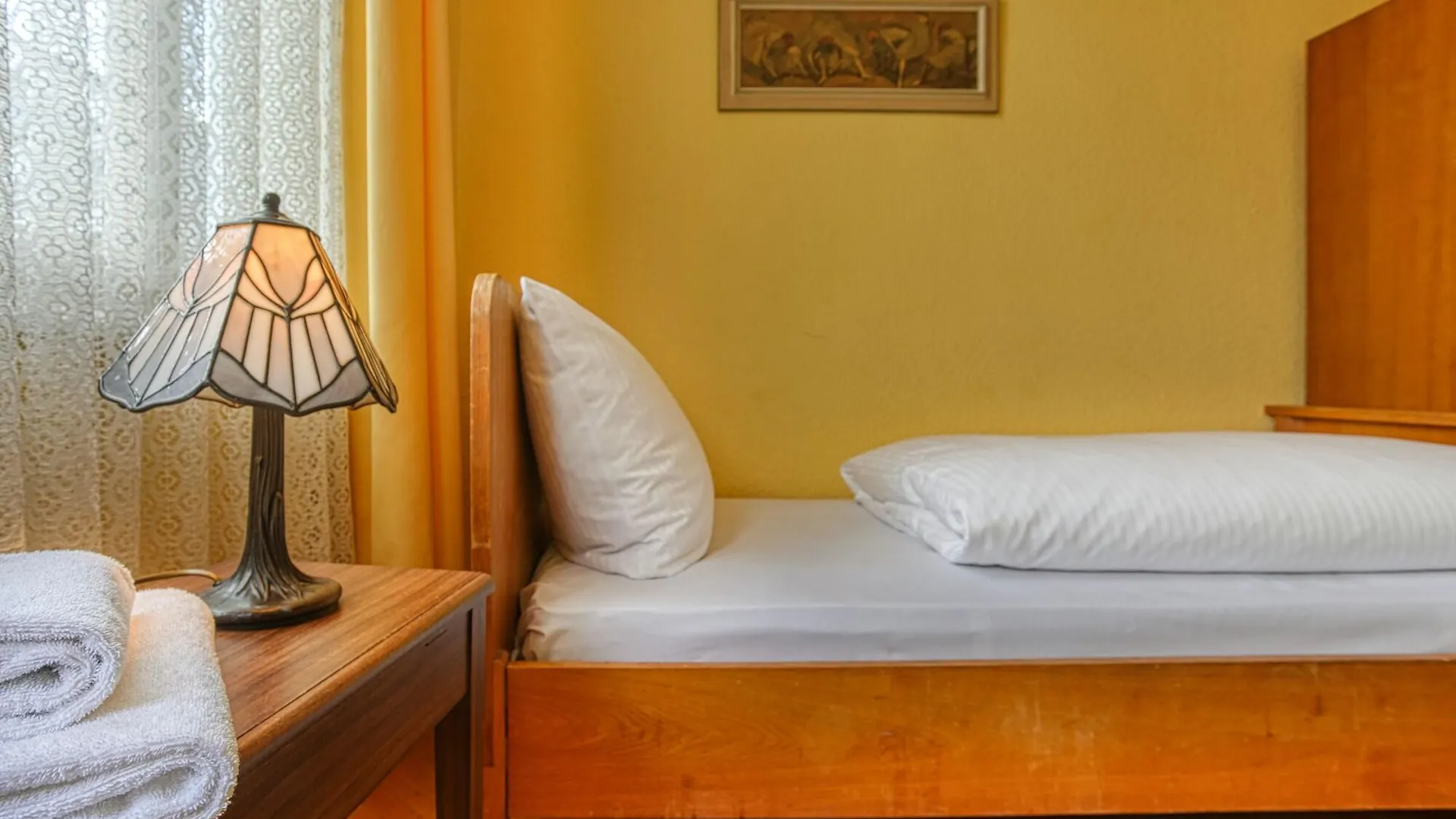 **  Hotel Carlton Dortmund Alemanha